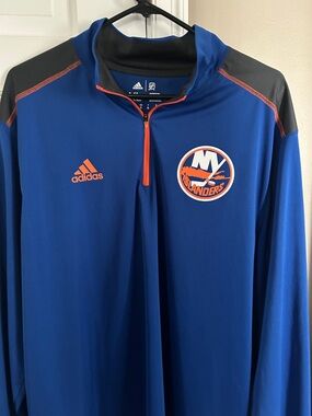 Islanders 3/4 zip pullover shirt